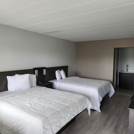 Royal Inn Hotel Индианаполис Екстериор снимка