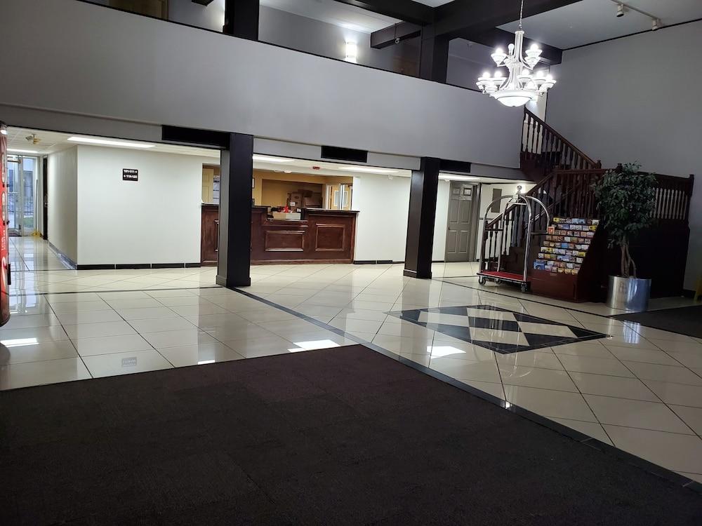 Royal Inn Hotel Индианаполис Екстериор снимка