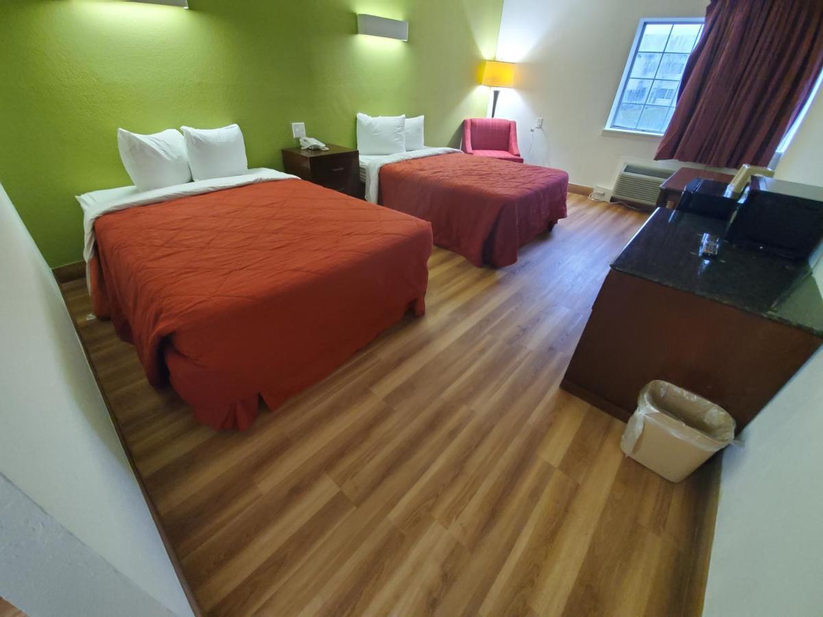 Royal Inn Hotel Индианаполис Екстериор снимка