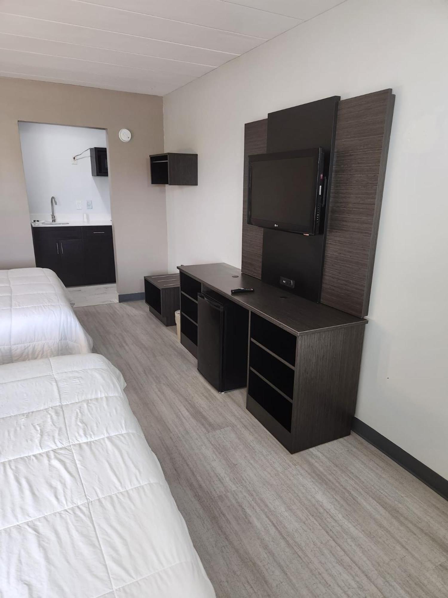 Royal Inn Hotel Индианаполис Екстериор снимка